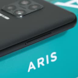 Điện thoại Vsmart Aris (8GB/128GB) - Hàng Chính Hãng
