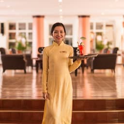 Victoria Châu Đốc Hotel 4* An Giang - Bữa Sáng, Hồ Bơi View Ngã Ba Sông, Trung Tâm Thành Phố