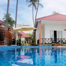 Lotus Garden Resort 3* Mũi Né - Hồ Bơi, Bãi Biển Riêng, Ngay Trung Tâm Đường Nguyễn Đình Chiểu, Phan Thiết