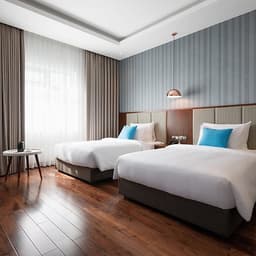 D'Lecia Hotel 3* Hạ Long - Gồm Bữa Sáng, Khách Sạn Mới, Ngay Trung Tâm Bãi Cháy, Gần Biển, Thuận Tiện Thăm Vịnh