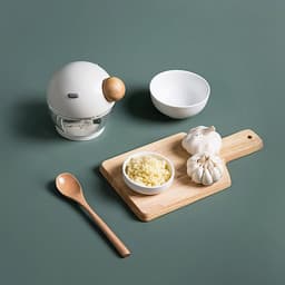 Máy xay tỏi ớt – Máy xay hành tỏi PHIÊN BẢN MỚI, lưỡi dao thép 3 tầng vô cùng sắc bén, thể tích 500ml. Máy xay tỏi ớt vận hành nhẹ và nhanh, tiết kiệm thời gian nấu gian.