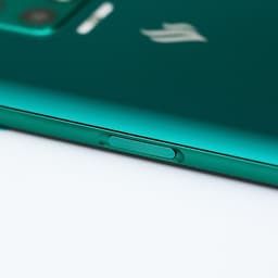 Điện thoại Vsmart Aris (8GB/128GB) - Hàng Chính Hãng