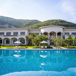 [Combo Tết Âm Lịch] Trọn Gói 3N2Đ Cho 06 Người Tại Vinpearl Nha Trang Hoặc Phú Quốc, Villa 03 PN, 6 Bữa Buffet, Vui Chơi VinWonders & Safari