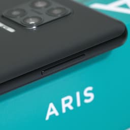 Điện thoại Vsmart Aris (6GB/64GB) - Hàng Chính Hãng