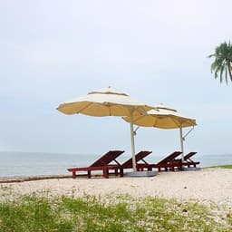 Lotus Garden Resort 3* Mũi Né - Hồ Bơi, Bãi Biển Riêng, Ngay Trung Tâm Đường Nguyễn Đình Chiểu, Phan Thiết