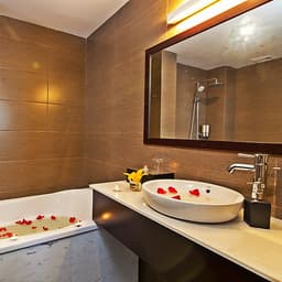 [Lacasa Sapa Hotel] Điểm đến giữa thung lũng Mường Hoa , Nhiều dịch vụ  và Miễn phí Buffet sáng
