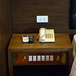 Phú Thọ Hotel Sài Gòn - Trung Tâm Thành Phố Hồ Chí Minh, Gồm Bữa Sáng, Gần Công Viên Đầm Sen