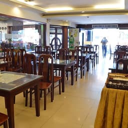 Phú Thọ Hotel Sài Gòn - Trung Tâm Thành Phố Hồ Chí Minh, Gồm Bữa Sáng, Gần Công Viên Đầm Sen