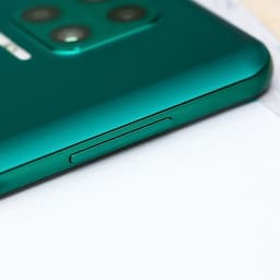 Điện thoại Vsmart Aris (8GB/128GB) - Hàng Chính Hãng