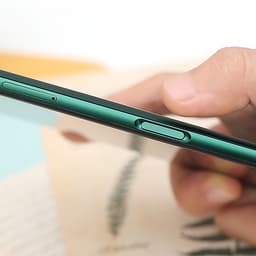 Điện thoại Vsmart Aris (6GB/64GB) - Hàng Chính Hãng