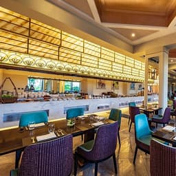 [Combo Tết Âm Lịch] Trọn Gói 3N2Đ Cho 06 Người Tại Vinpearl Nha Trang Hoặc Phú Quốc, Villa 03 PN, 6 Bữa Buffet, Vui Chơi VinWonders & Safari