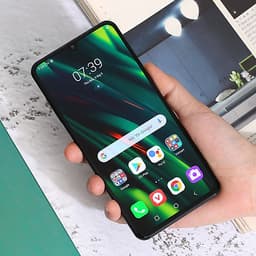 Điện thoại Vsmart Aris (8GB/128GB) - Hàng Chính Hãng