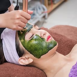 1 Trong Các DỊch Vụ Chăm Sóc Da Mặt Thư Giãn Tuyệt Đối Tại Ấm Brows & Spa