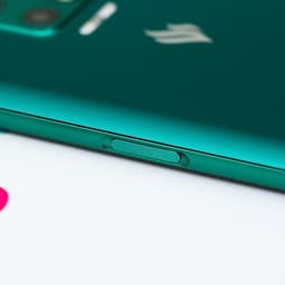 Điện thoại Vsmart Aris (6GB/64GB) - Hàng Chính Hãng