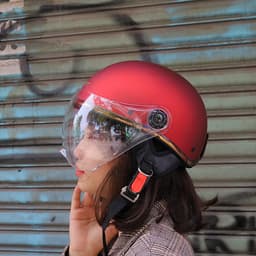 Mũ bảo hiểm nữa đầu SRT có kính viền đồng cao cấp, đuôi da
