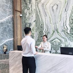 D'Lecia Hotel 3* Hạ Long - Gồm Bữa Sáng, Khách Sạn Mới, Ngay Trung Tâm Bãi Cháy, Gần Biển, Thuận Tiện Thăm Vịnh