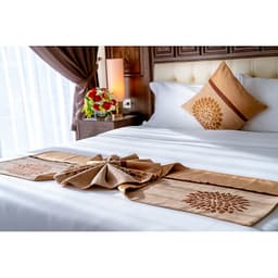COMBO DELUXE ROOM - 2 NGƯỜI/P ( Phòng có ban công, city view)