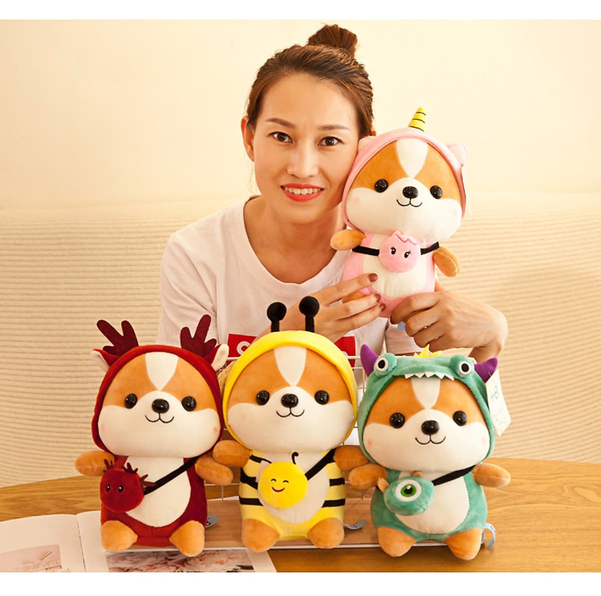Thú Bông Chó Shiba Hóa Trang Tuần Lộc Đỏ Ngộ Nghĩnh 25cm