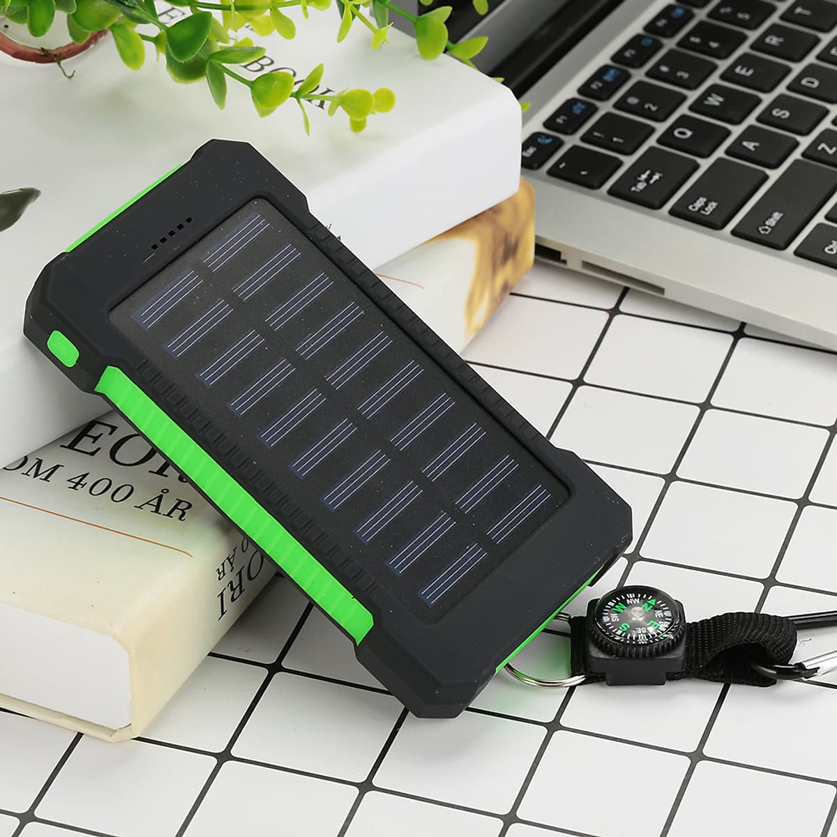 Pin Sạc Dự Phòng Năng Lượng Mặt Trời (4000mAh)