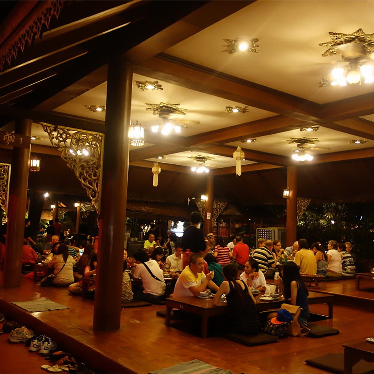 Vé Ăn Tối Khantoke Ở Old Chiang Mai Cultural Center, Thái Lan