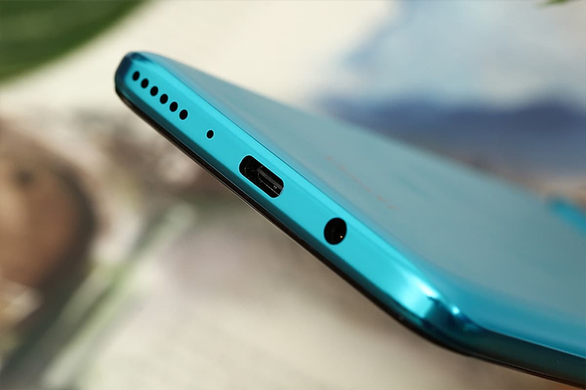 Điện thoại Vsmart Live 4- 6gb| 64gb- Hàng chính hãng