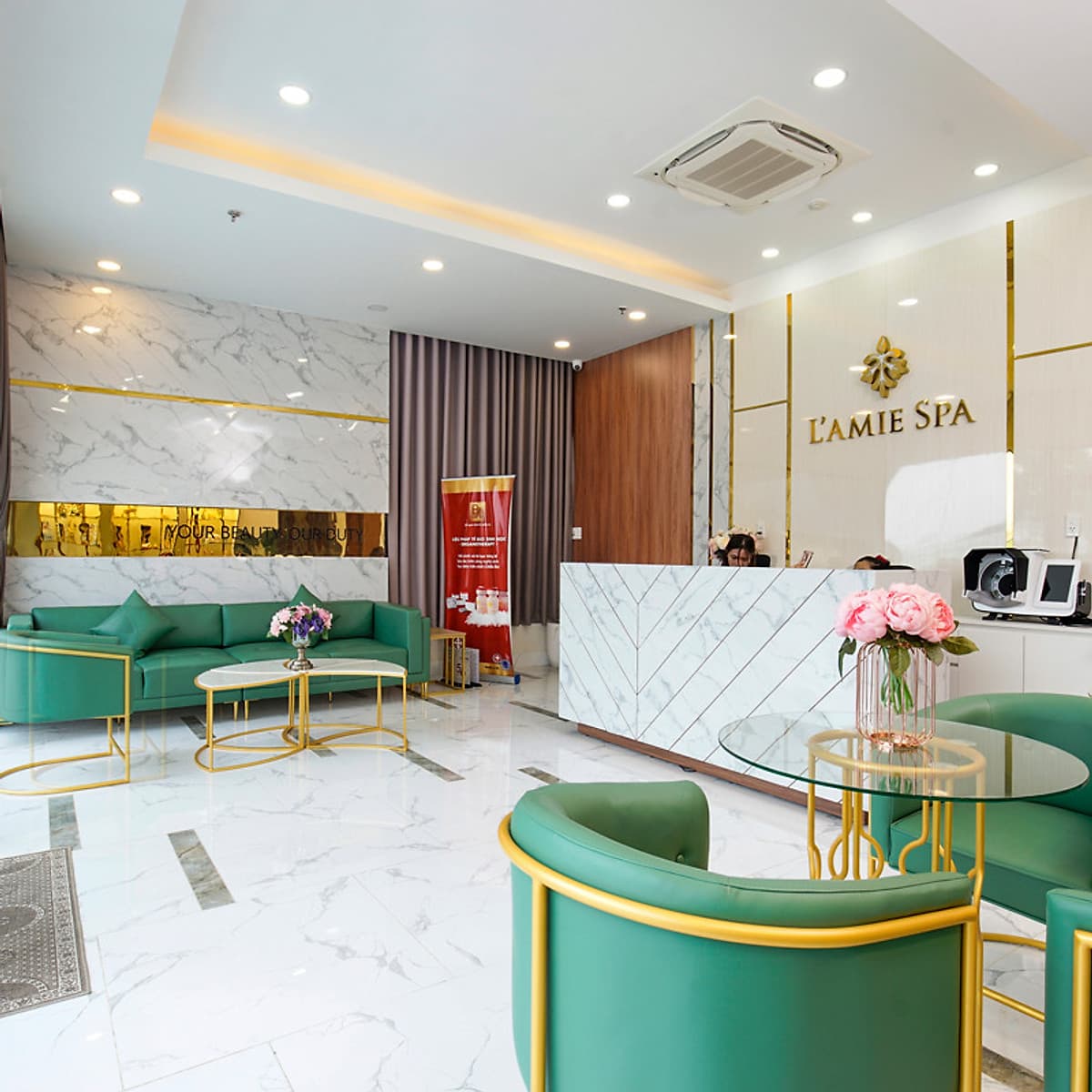 Combo Chăm Sóc Trị Liệu Da Mụn + Massage Đầu Cổ Vai Tại L’amie Spa
