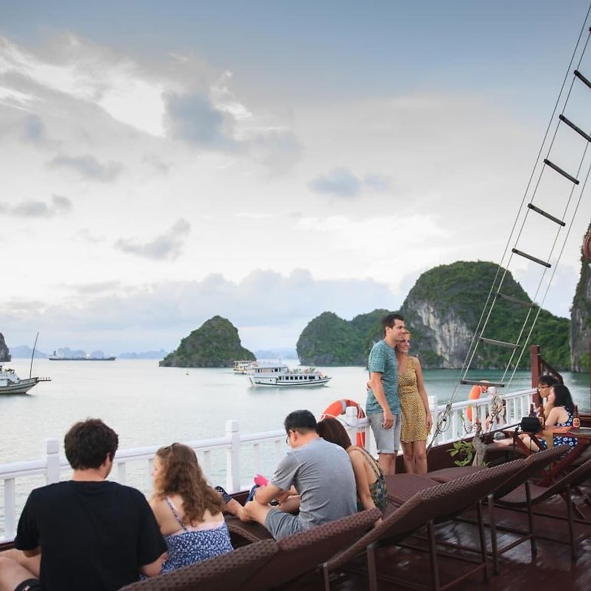 Tour Khám Phá Vịnh Hạ Long 2N1Đ - Khởi Hành Hà Nội - Du Thuyền Hạ Long Silver Sea 4* Dành Cho 01 Người