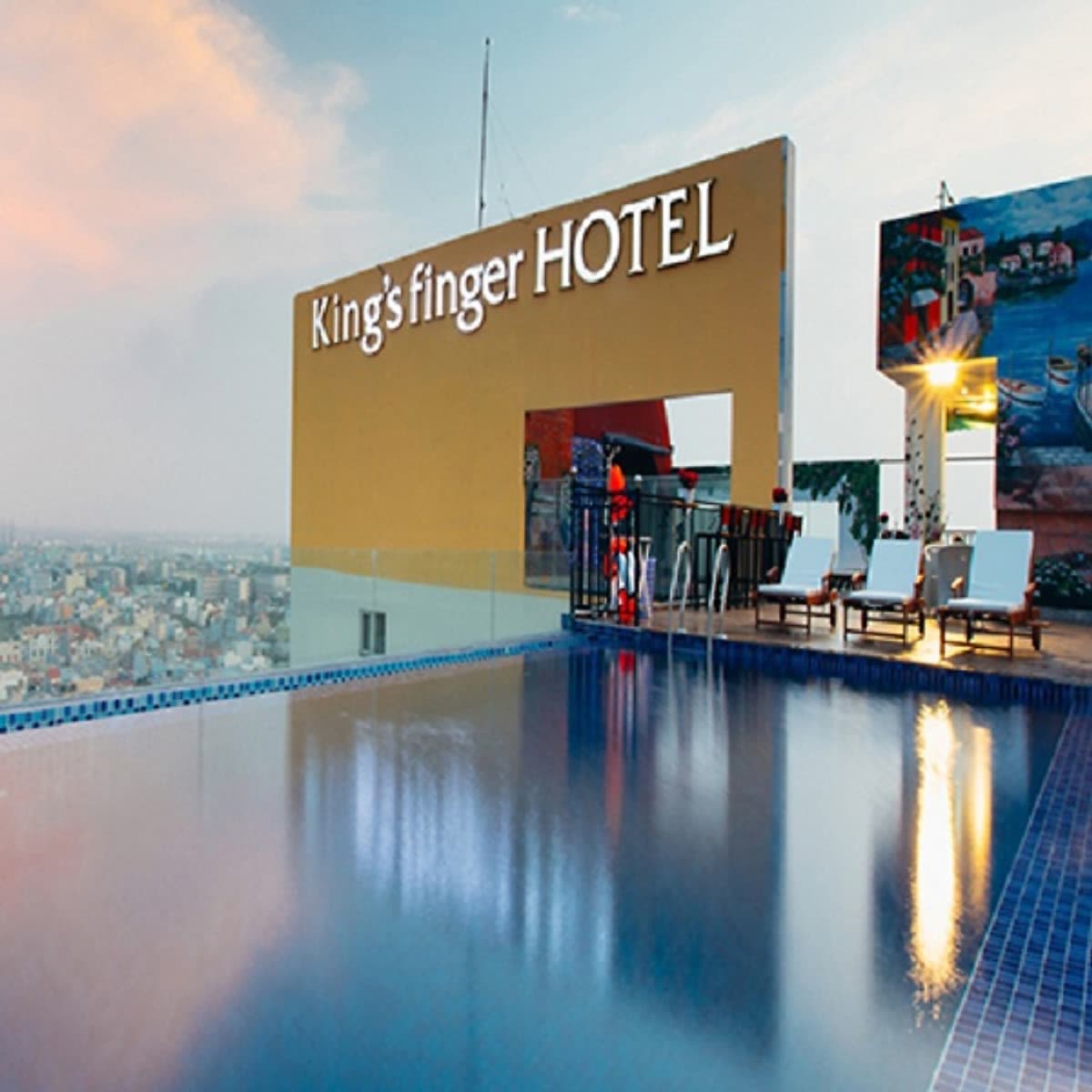 King's Finger Đà Nẵng Hotel City and Ocean View Bao gồm Buffet Sáng , Dịch vụ Hồ bơi tầng cao nhất Tiêu chuẩn