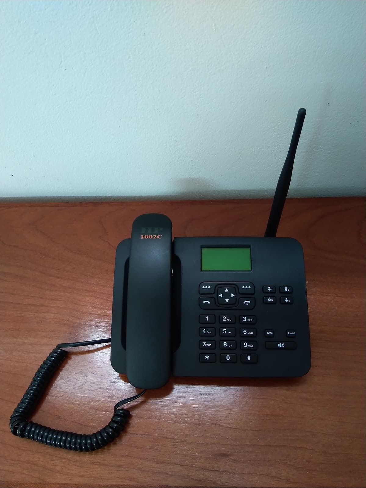 Điện thoại bàn cố định không dây lắp các loại sim cố định, di động Viettel, Mobi, Vina...