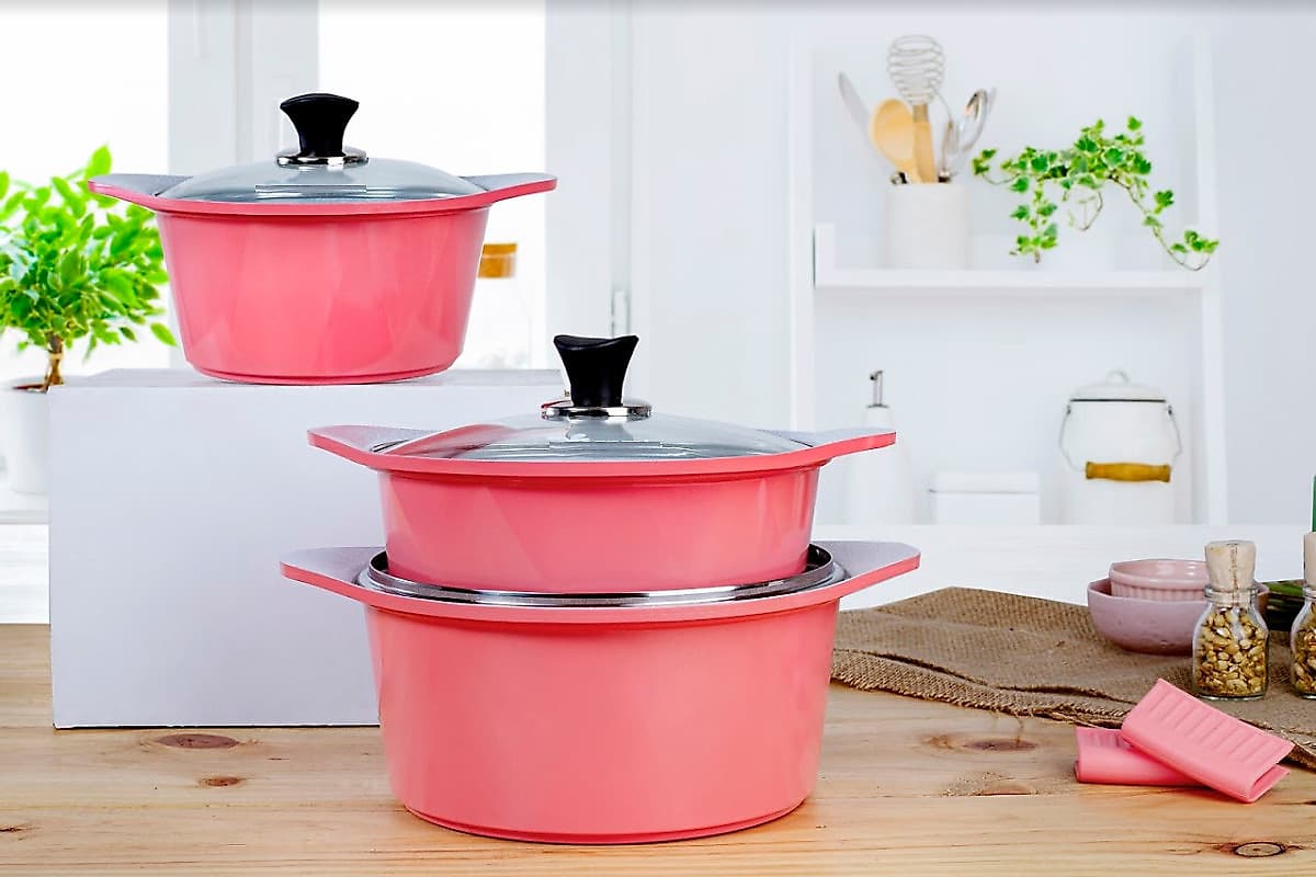 Bộ 3 nồi đúc ceramic cao cấp 2 tay cầm (20 – 22 –  24cm) tặng 1 cặp nhấc nồi sillicon (màu ngẫu nhiên)