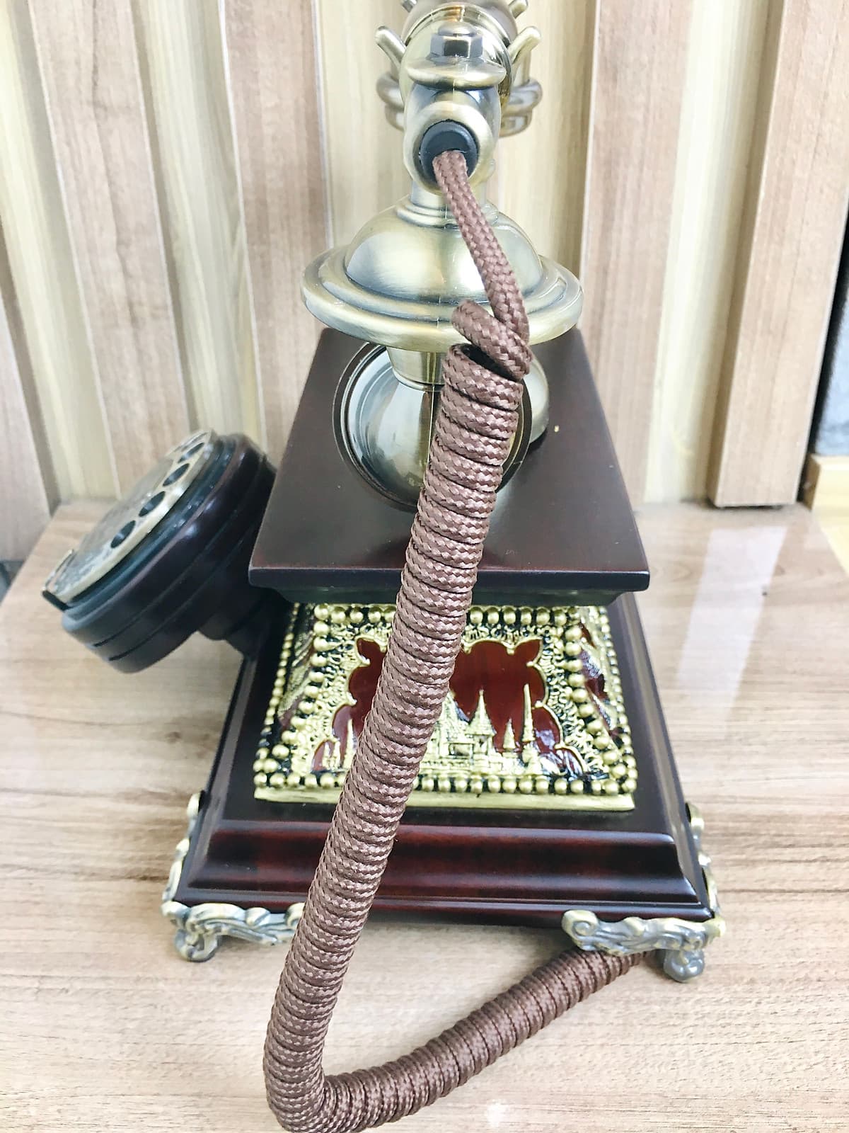 MẪU ĐIỆN THOẠI BÀN TÂN CỔ ĐIỂN  PHÍM DÙNG QUAY TAY (NGHE GỌI  DÙNG SIM DI ĐỘNG)