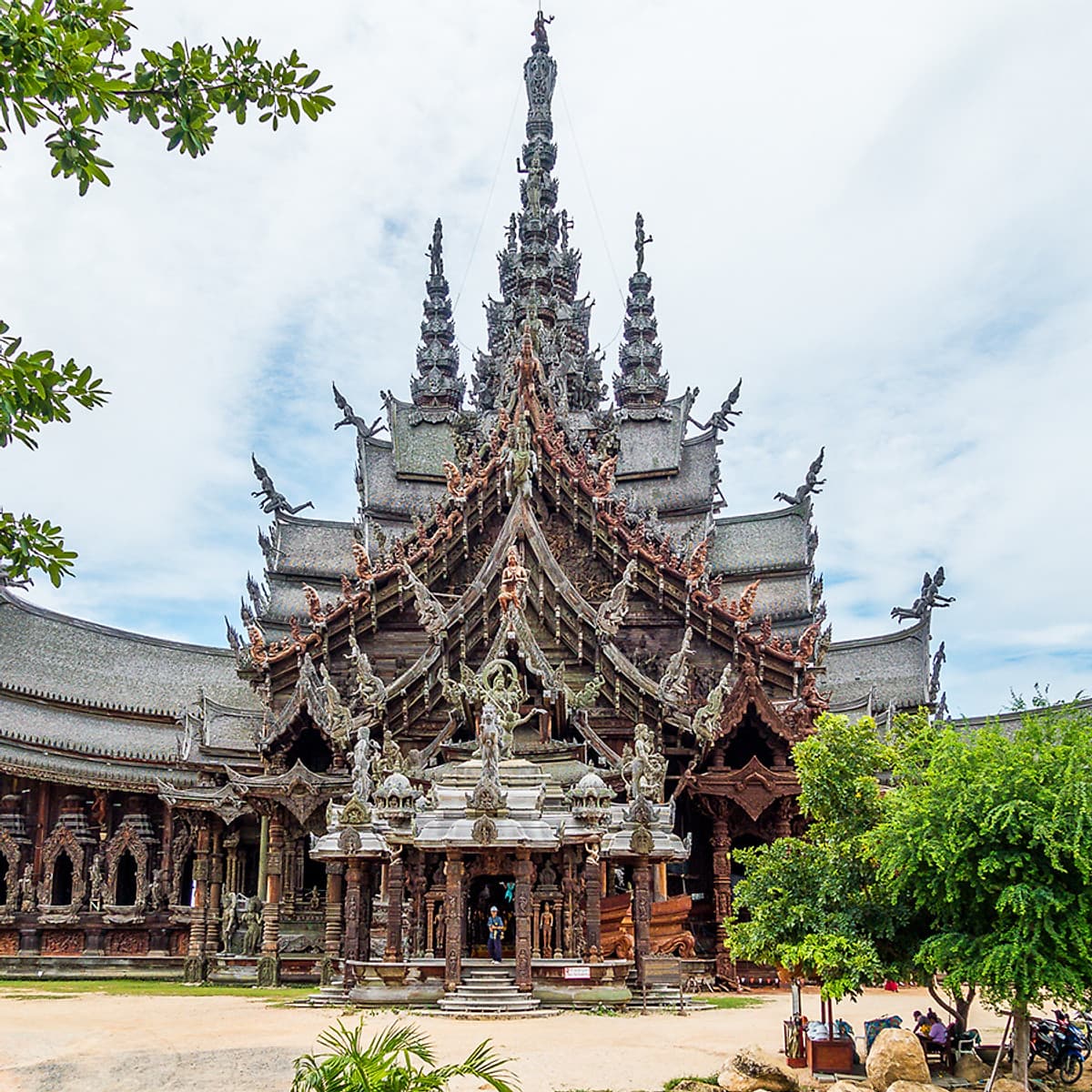 Vé Tham Quan Ngôi Đền Chân Lý (The Sanctuary Of Truth) Ở Pattaya, Thái Lan