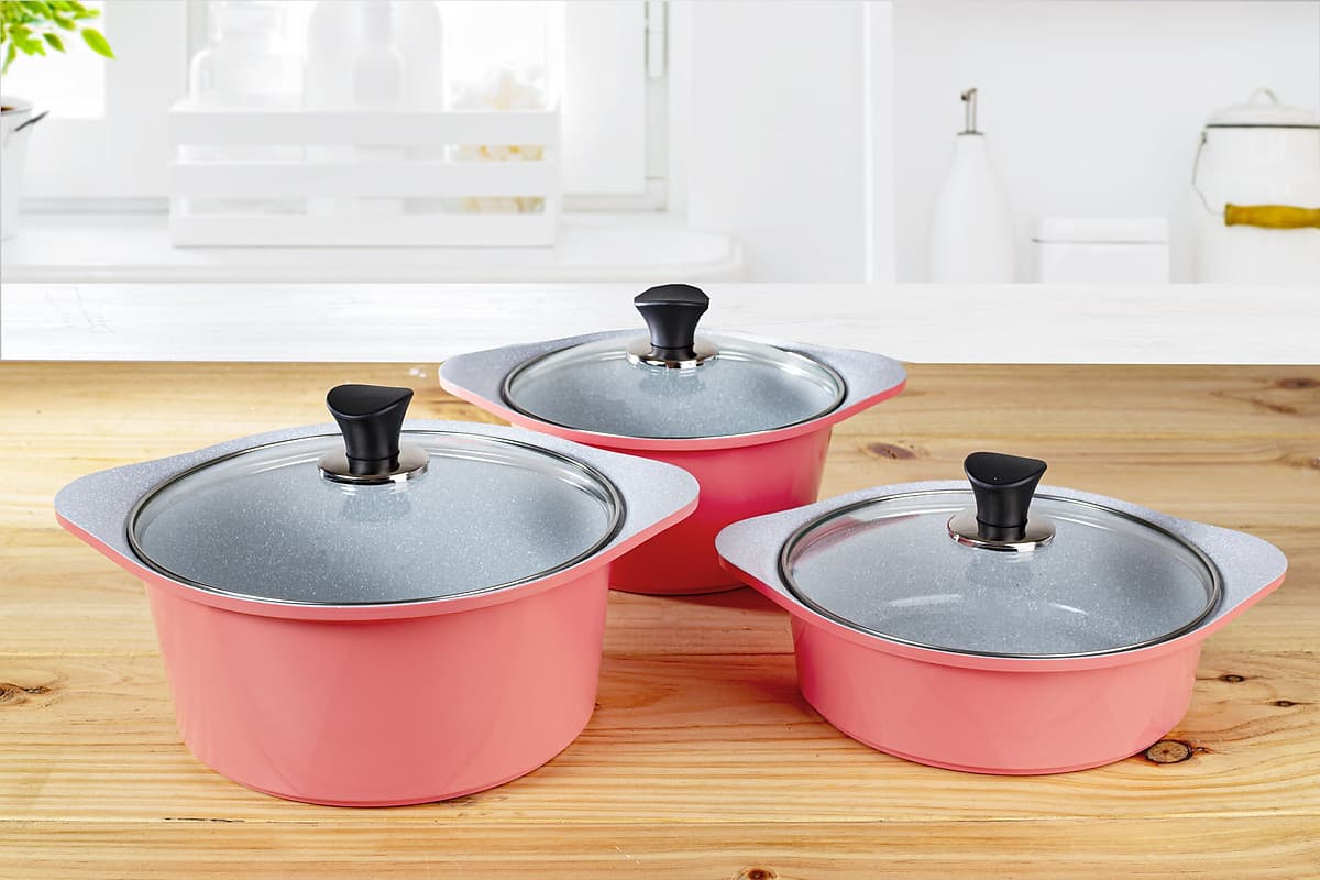 Bộ 3 nồi đúc ceramic cao cấp 2 tay cầm (20 – 22 –  24cm) tặng 1 cặp nhấc nồi sillicon (màu ngẫu nhiên)