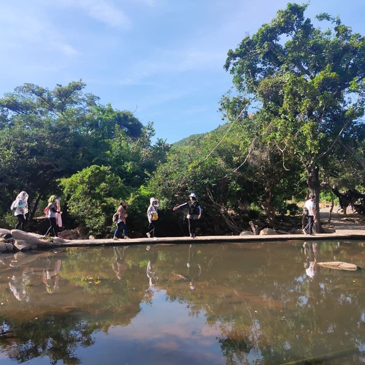 [Tour Tết 2021] 2N2Đ Sài Gòn - Núi Chúa - Vịnh Vĩnh Hy - Leo Núi Trekking 7Km - Suối Lồ Ồ - Cắm Trại Lalaland Camping Bên Biển, Khởi Hành Mùng 4 Tết