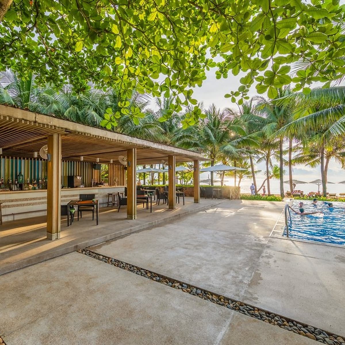 Gói 3N2Đ Salinda Resort 5* Phú Quốc - 02 Bữa Buffet Sáng, 01 Bữa Tối Sang Trọng, Xe Đón Tiễn Sân Bay, Hồ Bơi, Bãi Biển Riêng