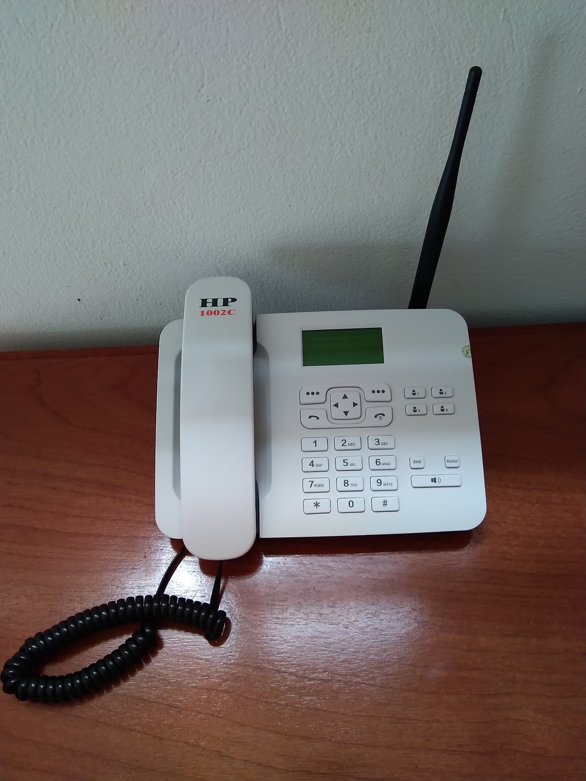 Điện thoại bàn cố định không dây lắp các loại sim cố định, di động Viettel, Mobi, Vina...