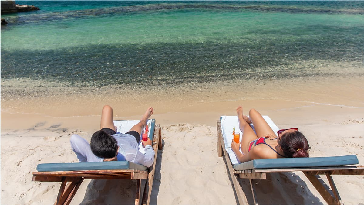Combo Tour Đảo Yến Đông Tằm và Tour Hang Rái Vườn Nho Đồng Cừu