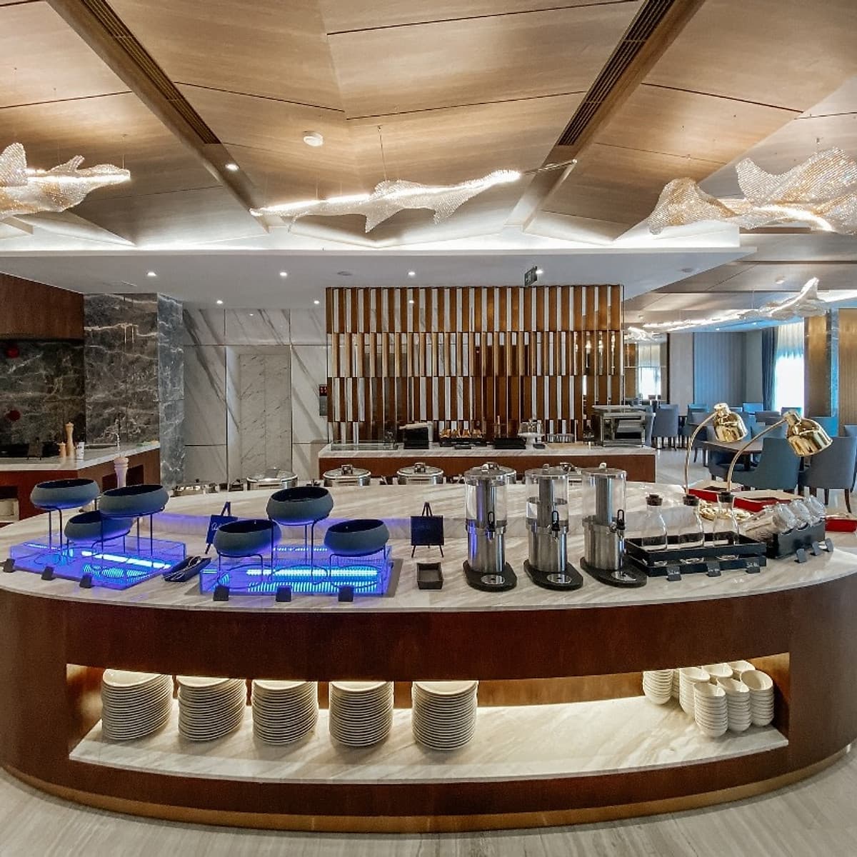 D'Lecia Hotel 3* Hạ Long - Gồm Bữa Sáng, Khách Sạn Mới, Ngay Trung Tâm Bãi Cháy, Gần Biển, Thuận Tiện Thăm Vịnh