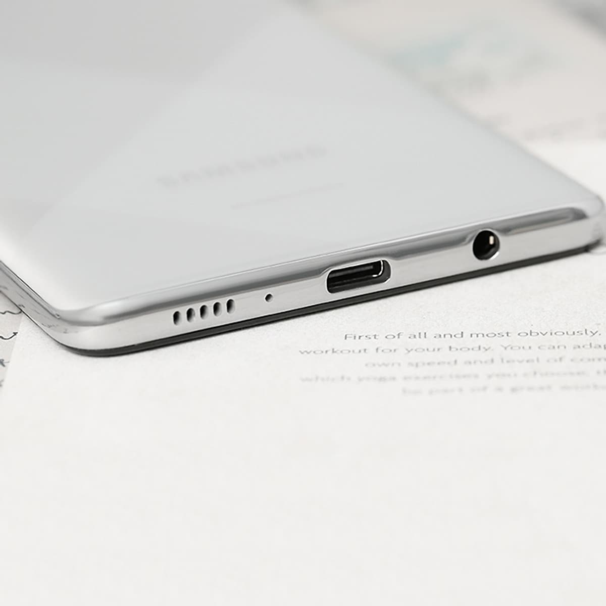 Điện Thoại Samsung Galaxy A71 (8GB/128GB) - Hàng Chính Hãng