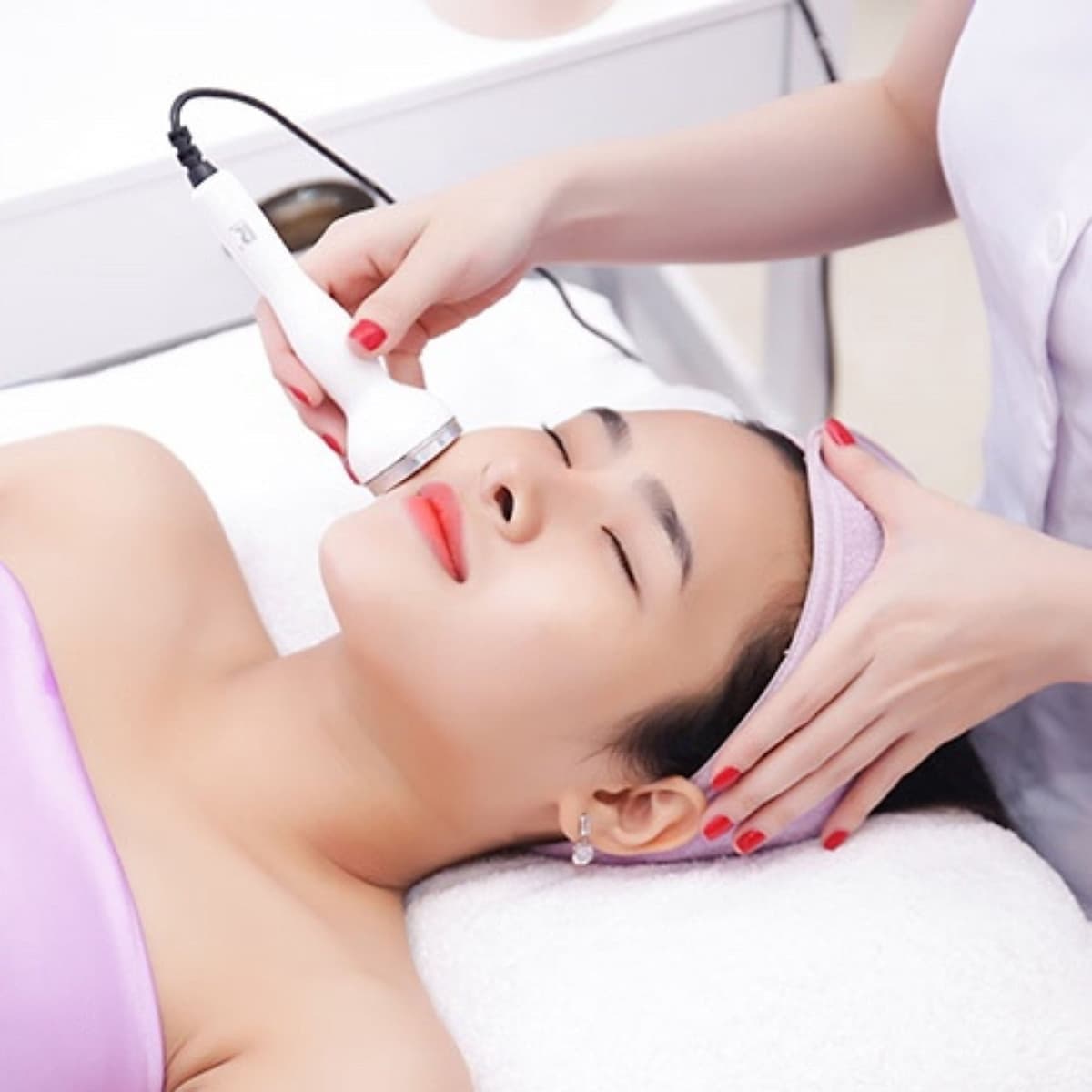 Thẩm Mỹ Song Kim - Cấy Phấn Non Vào Da Cho da không đều màu ,thiếu sức sống ,không gây đau rát ,không nghỉ dưỡng 
