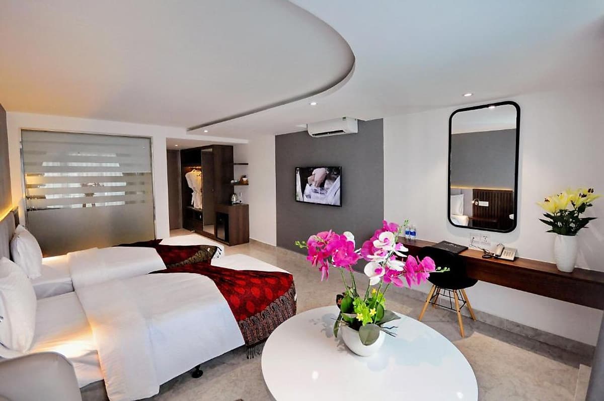 Anrizon Hotel Nha Trang 4* - Tặng 1 suất Set Menu Hải sản+Tôm hùm cho 2 người khi đặt 02 đêm trở lên