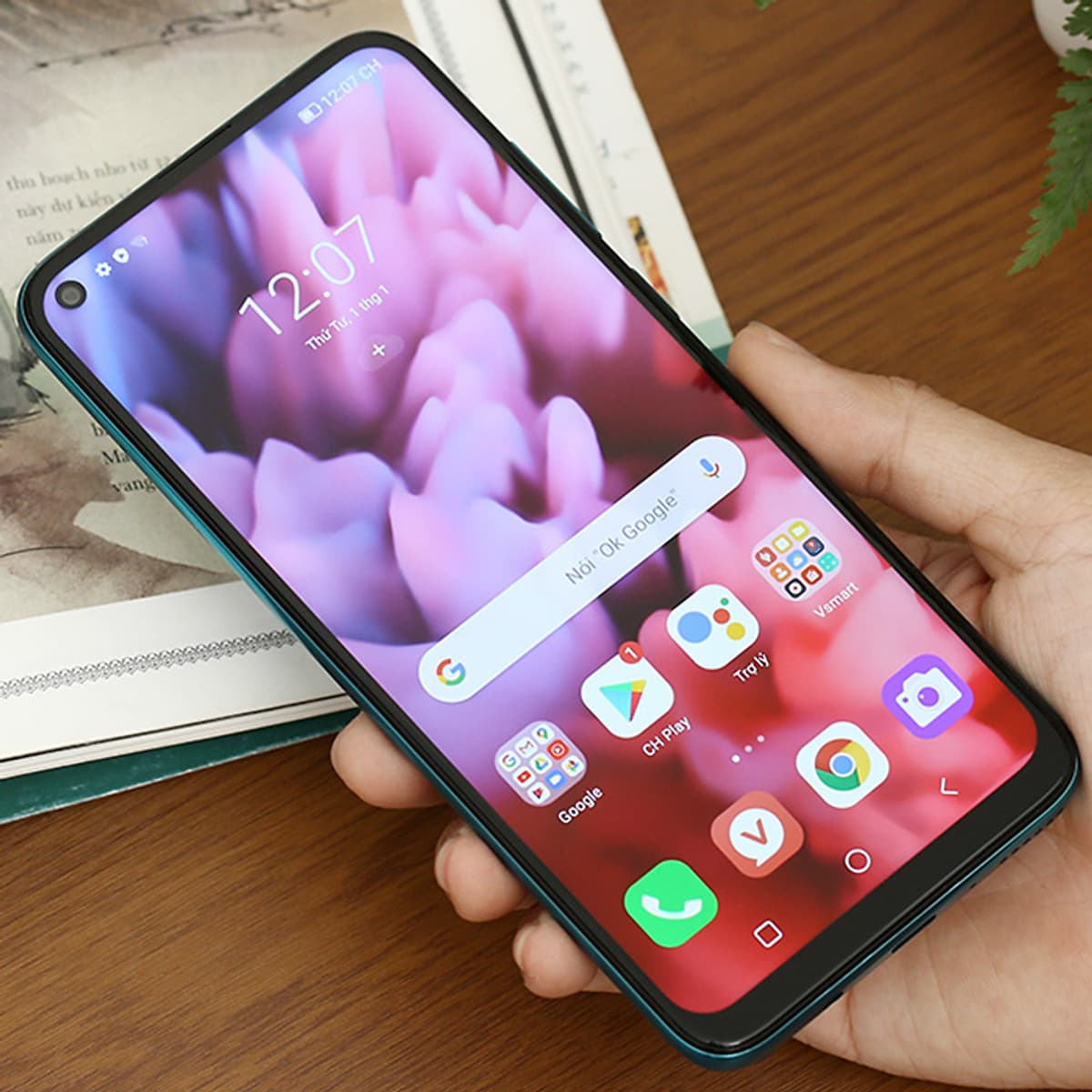 Điện Thoại Vsmart Live 4 (6GB/64GB) - Hàng Chính Hãng