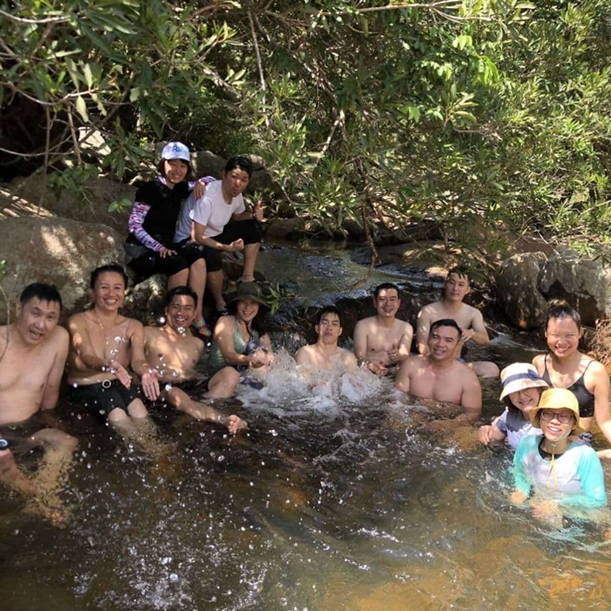 [Tour Tết 2021] 2N2Đ Sài Gòn - Núi Chúa - Vịnh Vĩnh Hy - Leo Núi Trekking 7Km - Suối Lồ Ồ - Cắm Trại Lalaland Camping Bên Biển, Khởi Hành Mùng 4 Tết