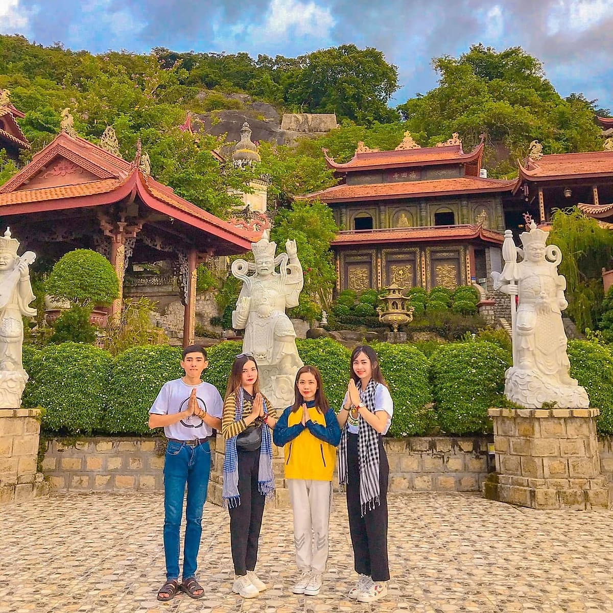 HÀNH HƯƠNG CHÂU ĐỐC - NÚI CẤM 1 NGÀY 1 ĐÊM - HAPPY TOUR 