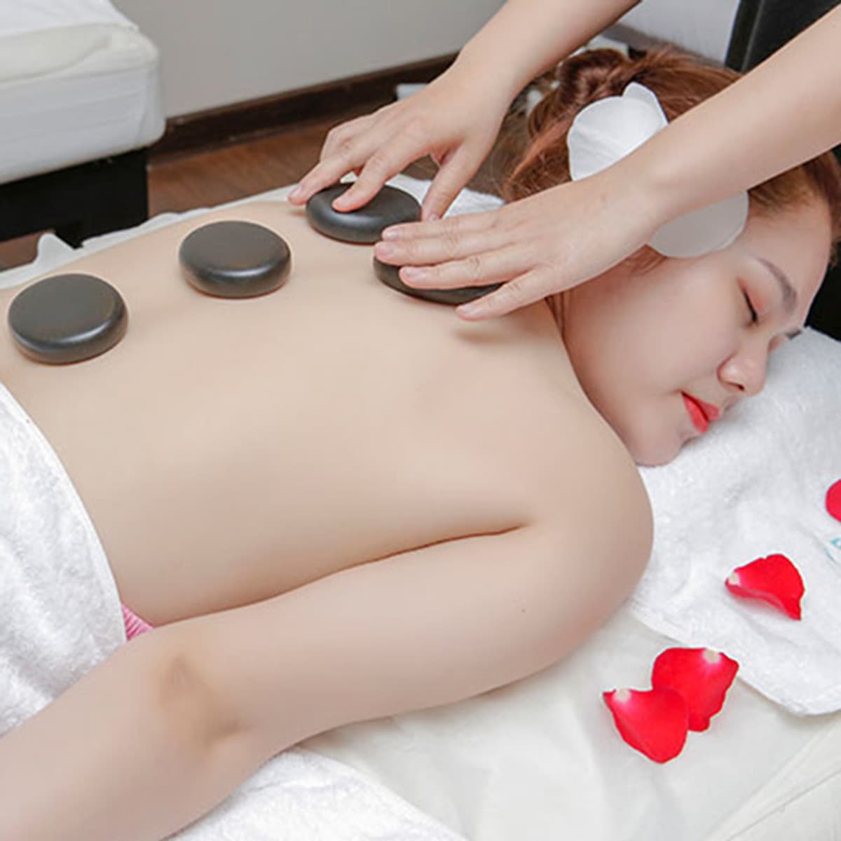 Liệu Trình 60 Phút Massage Thư Giãn Với Vitamin E Và Tinh Dầu Jojoba Tại Ven Ven Massage & Spa 