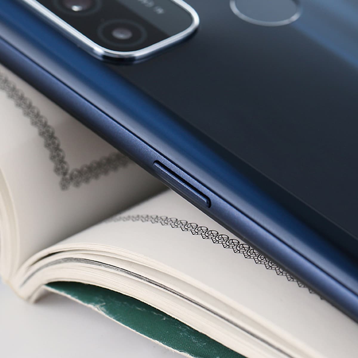 Điện Thoại Oppo A53 2020 (4GB/128GB) - Hàng Chính Hãng