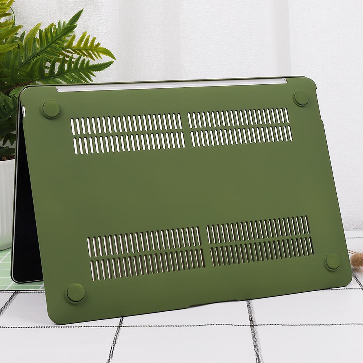 Combo ốp nhựa nhám + phủ phím silicon bảo vệ cho Macbook màu Xanh Rêu tuyệt đẹp