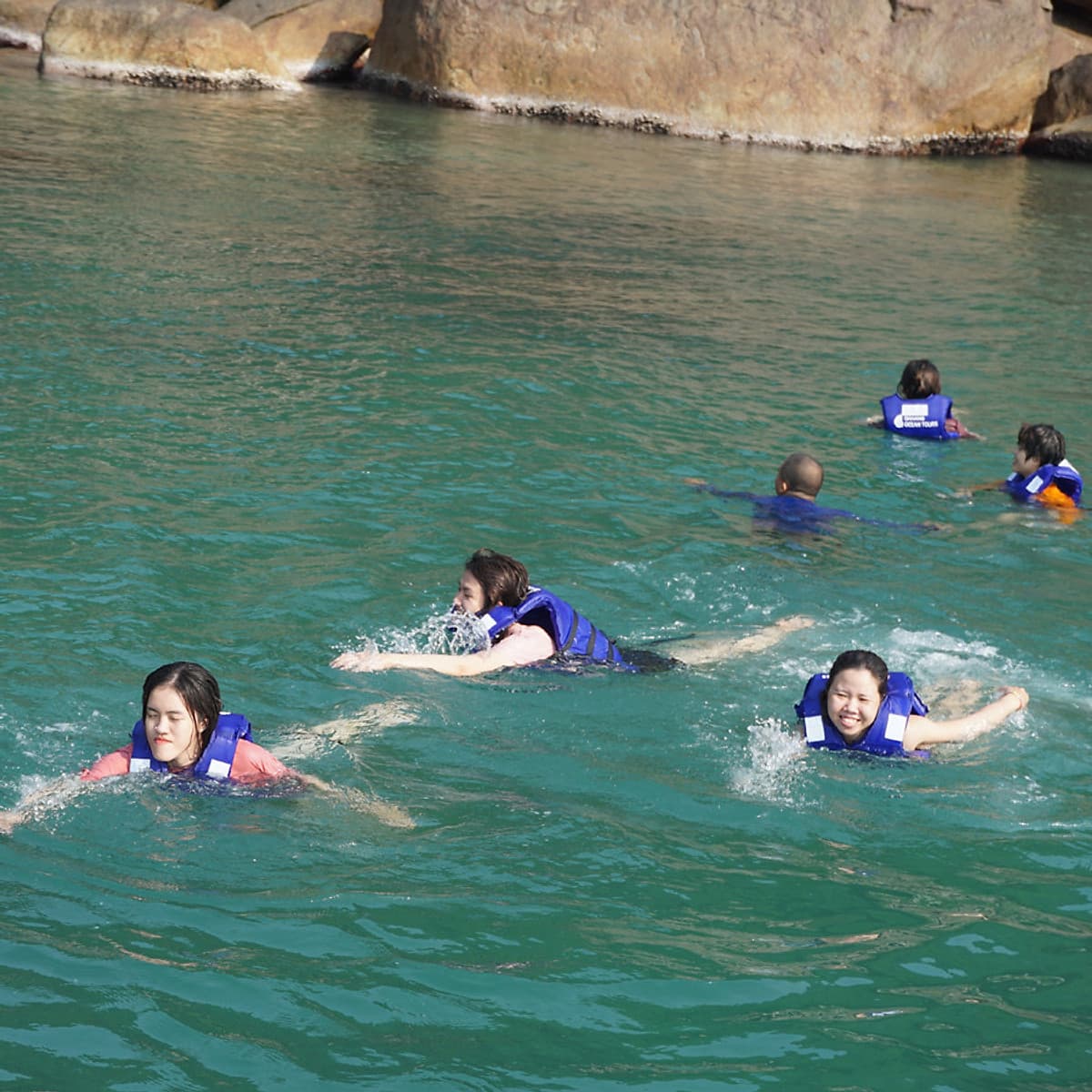 Tour lặn ngắm san hô sơn Trà không ăn đón bãi Rạng