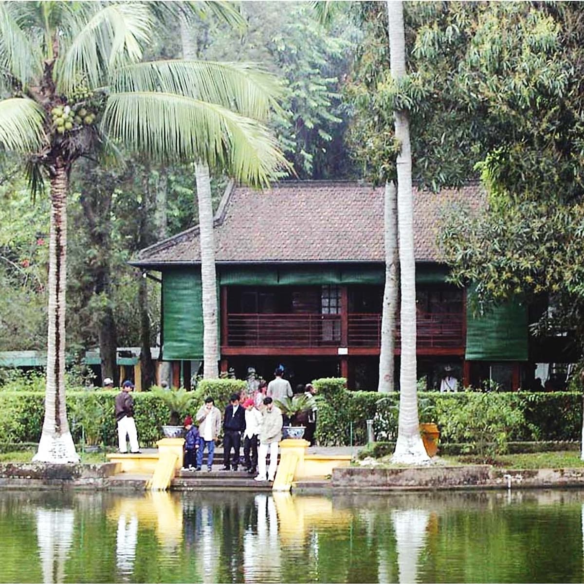 City Tour Hà Nội 01 Ngày: Lăng Bác - Hoàng Thành Thăng Long - Văn Miếu - Chùa Trấn Quốc - Hồ Hoàn Kiếm, Khởi Hành Hàng Ngày
