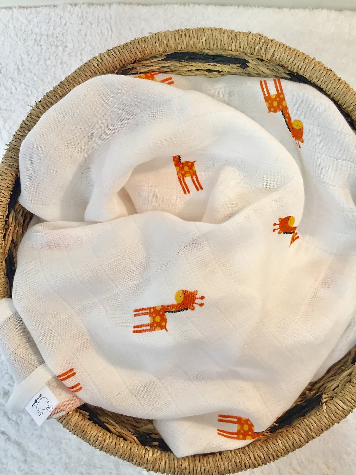 Hộp 2 khăn sợi tre lụa đa năng cho bé - Siêu thấm hút, Mềm mịn, An toàn cho da bé - kích thước 77x77cm